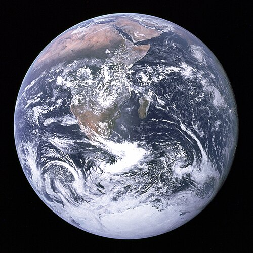 De aarde gezien vanuit Apollo 17